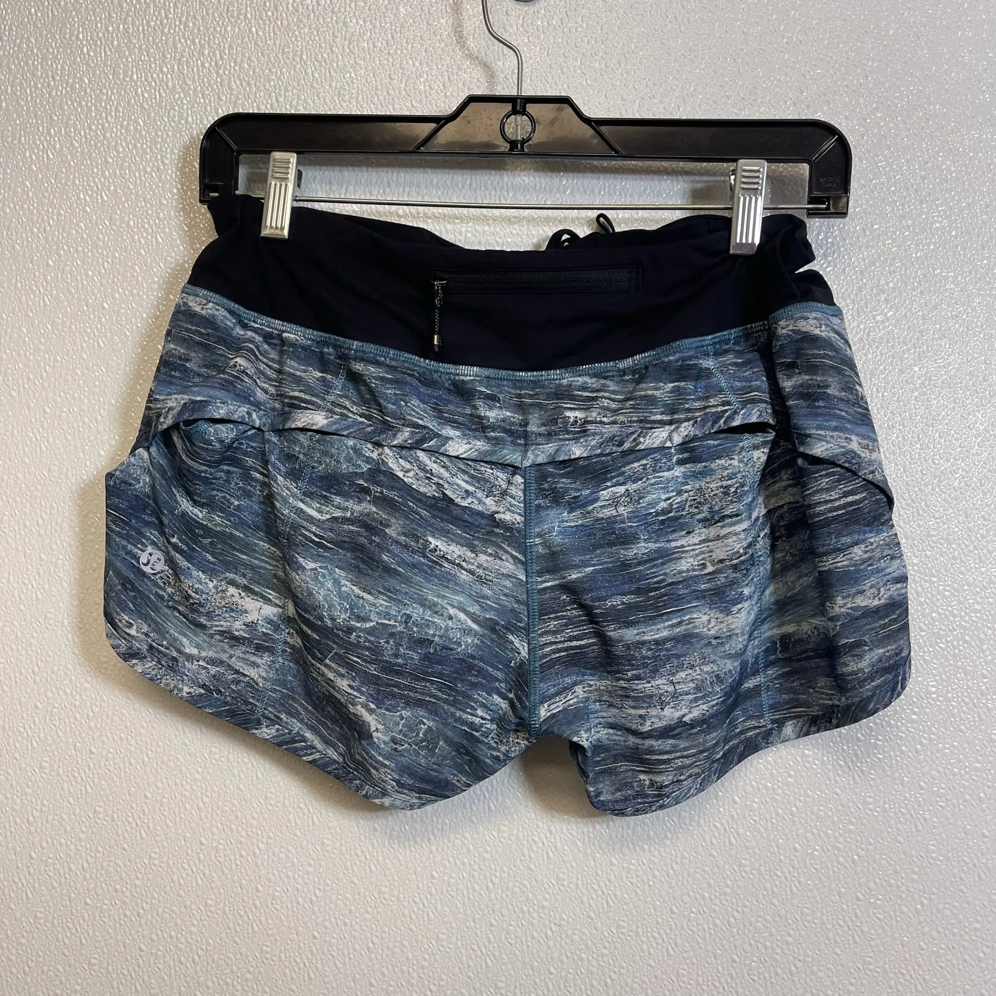 Athletic Shorts By Lululemon In Blue, Size: 6