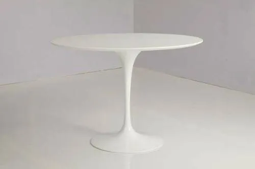 Eero Saarinen Tulip Table - Oval Dining 28 x 41 Inch